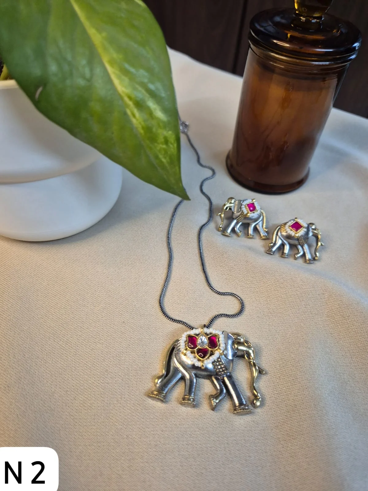 Royal dual-tone elephant pendant set